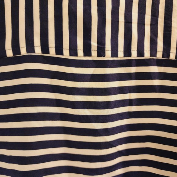 J.Crew 100% Silk  Navy & Cream Striped Button Down Top Size 4 - Picture 12 of 14